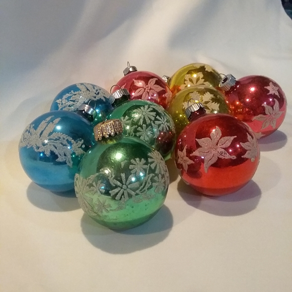 9 Count Vintage Shiney Brite Glass Christmas Ornaments - Picture 2 of 4